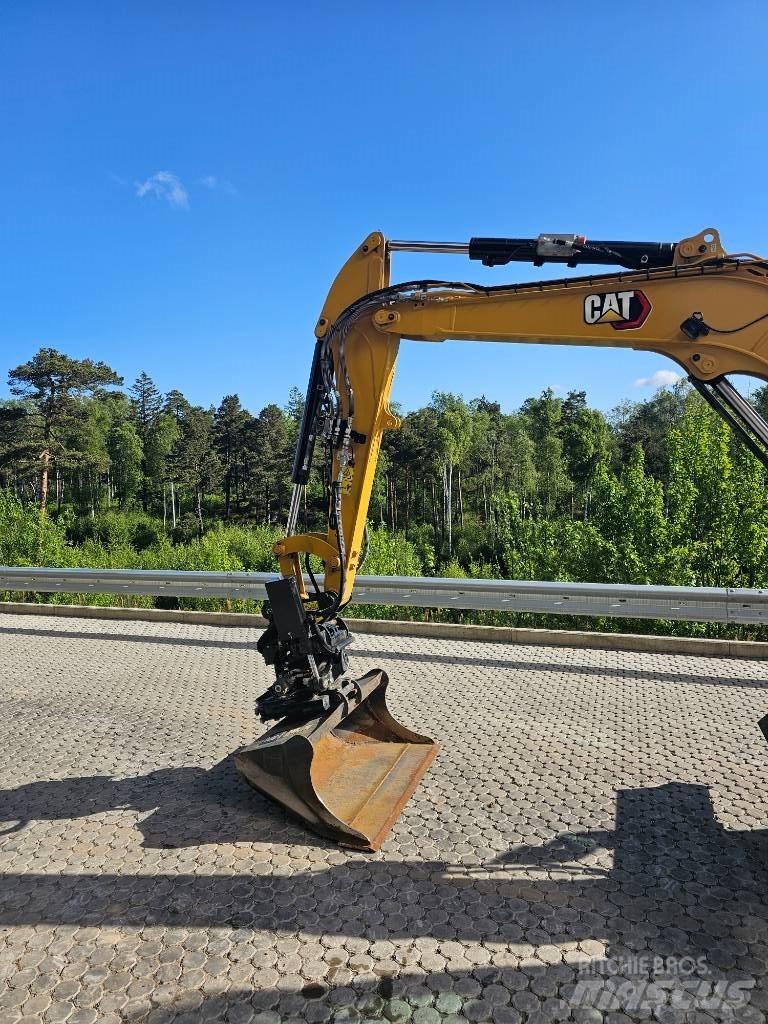 CAT 306 Mini rýpadla < 7t