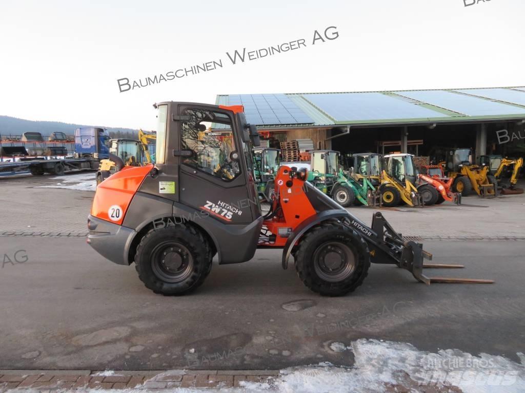 Hitachi ZW 75 Kolové nakladače