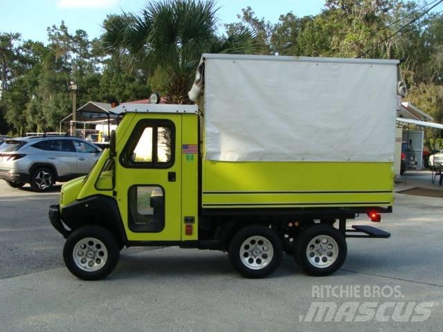 Kawasaki MULE 6X4 Užitkové stroje