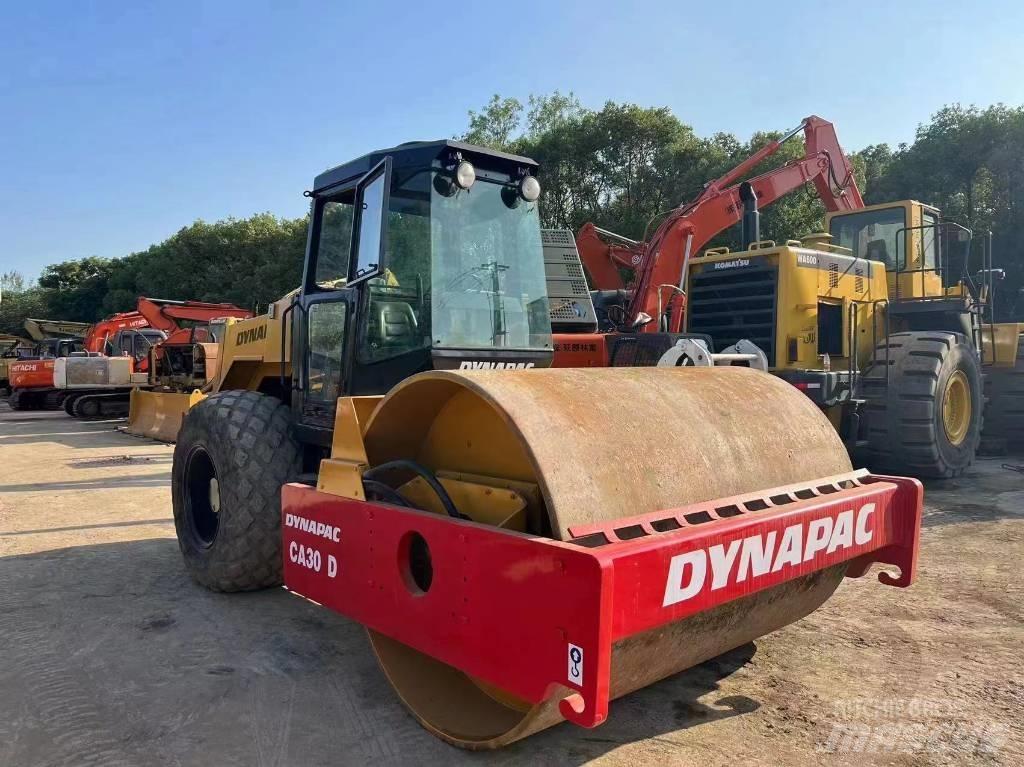 Dynapac CA300 Grejdry