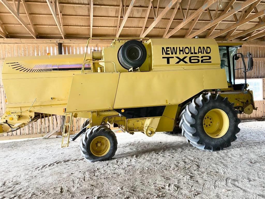 New Holland TX 62 Sklízecí mlátičky