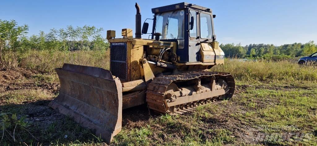 Komatsu D 58 E-1 Pásové dozery