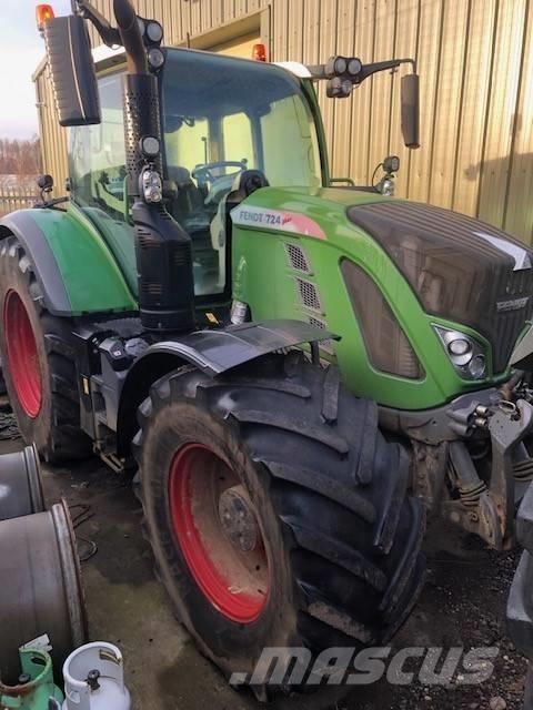 Fendt 724 Profi Plus Traktory