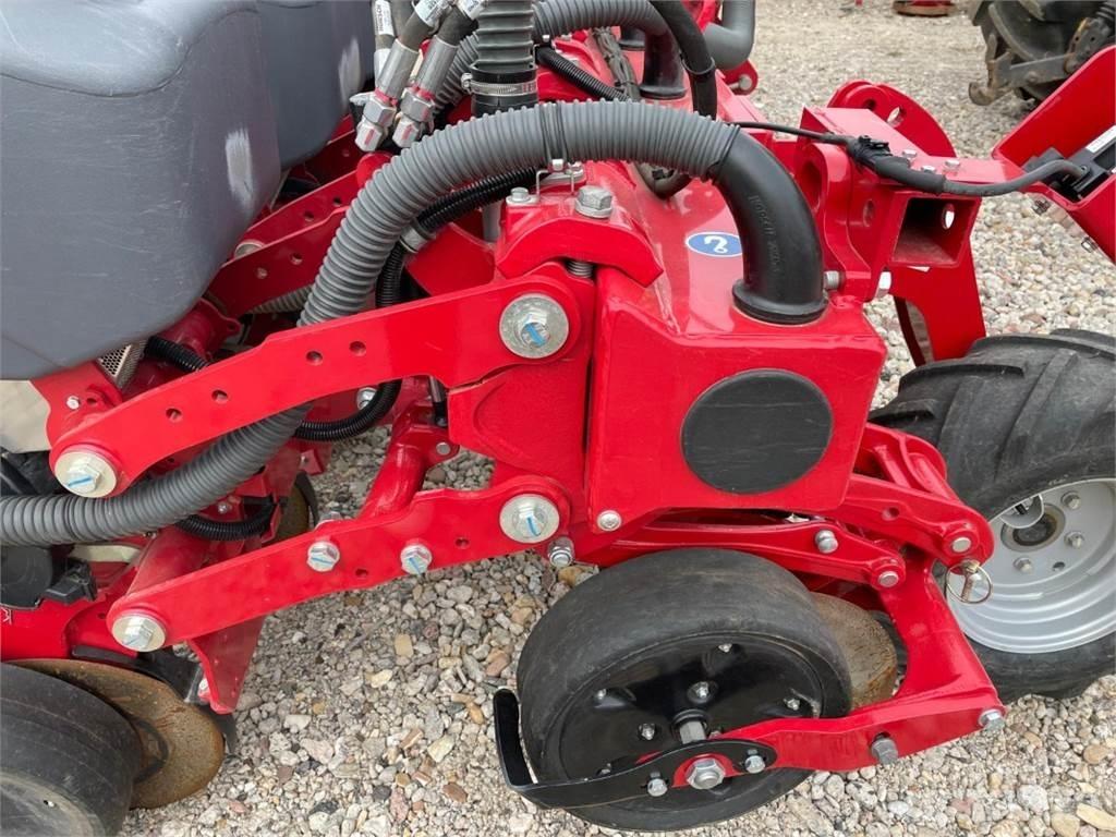 Horsch Maestro12RV Přesné secí stroje