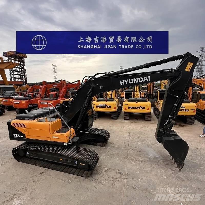 Hyundai R225 Pásová rýpadla