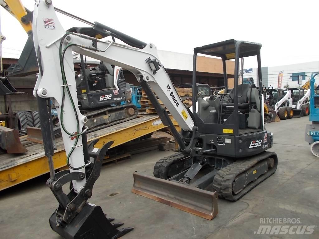 Bobcat E32i Mini rýpadla < 7t