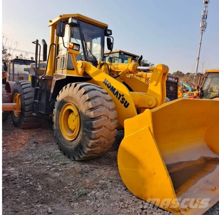 Komatsu WA 470 Kolové nakladače