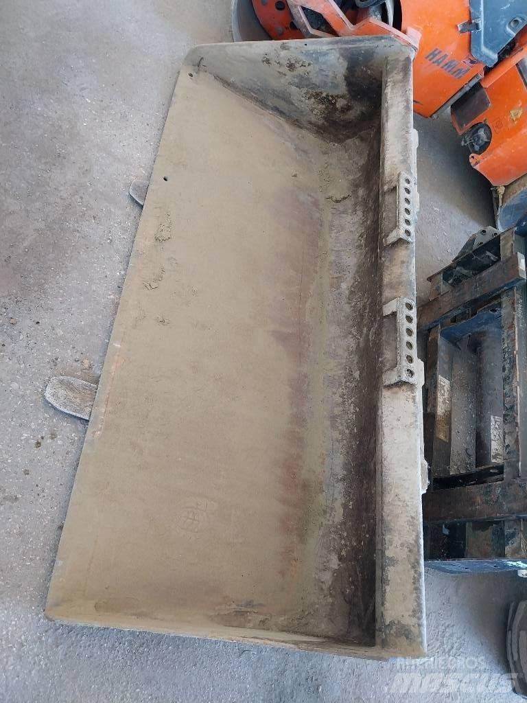 Bobcat S 770 Smykem řízené nakladače