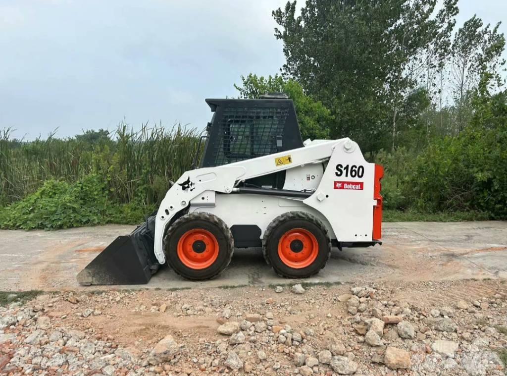 Bobcat S 160 Smykem řízené nakladače