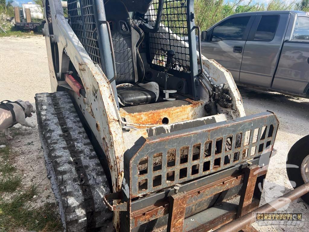 Bobcat T 190 H Smykem řízené nakladače