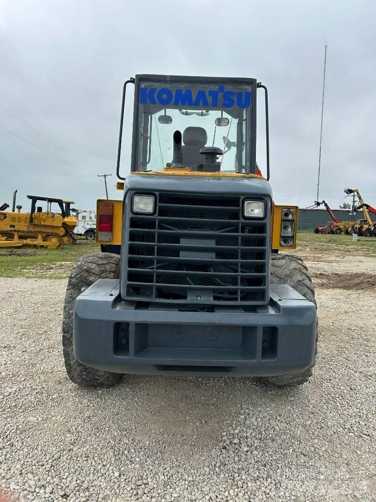 Komatsu WA150-5 Kolové nakladače