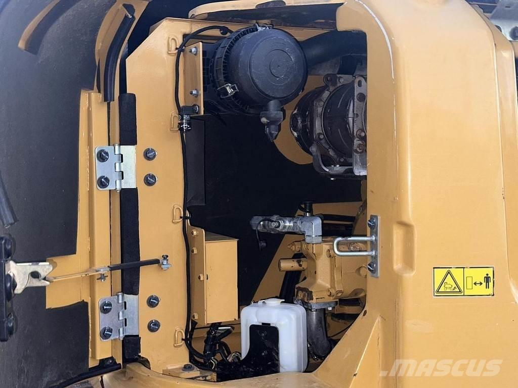 CAT 308E2CR Midi rýpadla 7t - 12t