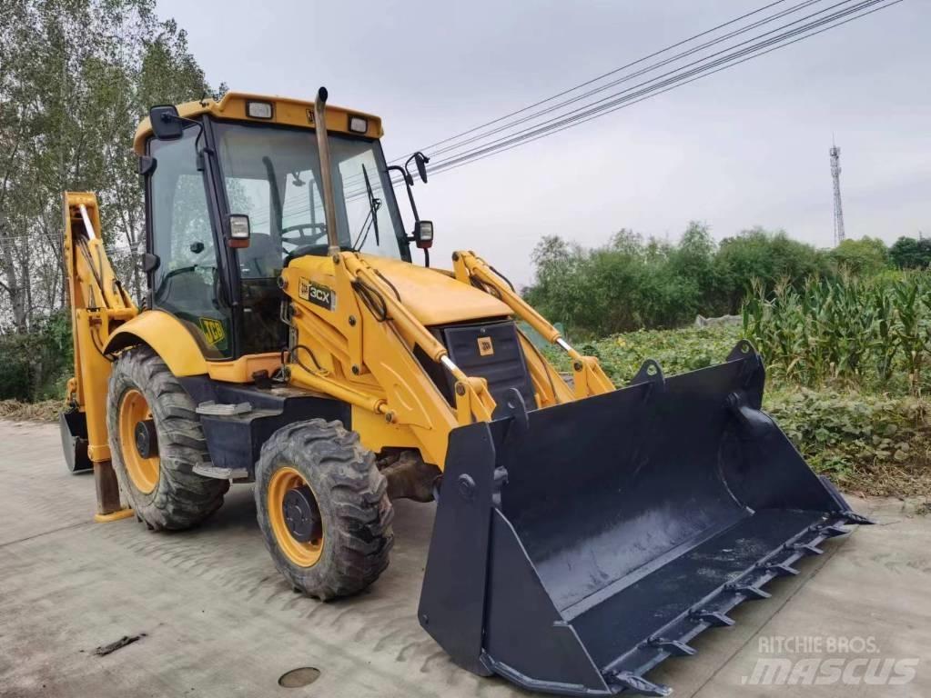 JCB 3 CX Rýpadlo-nakladače