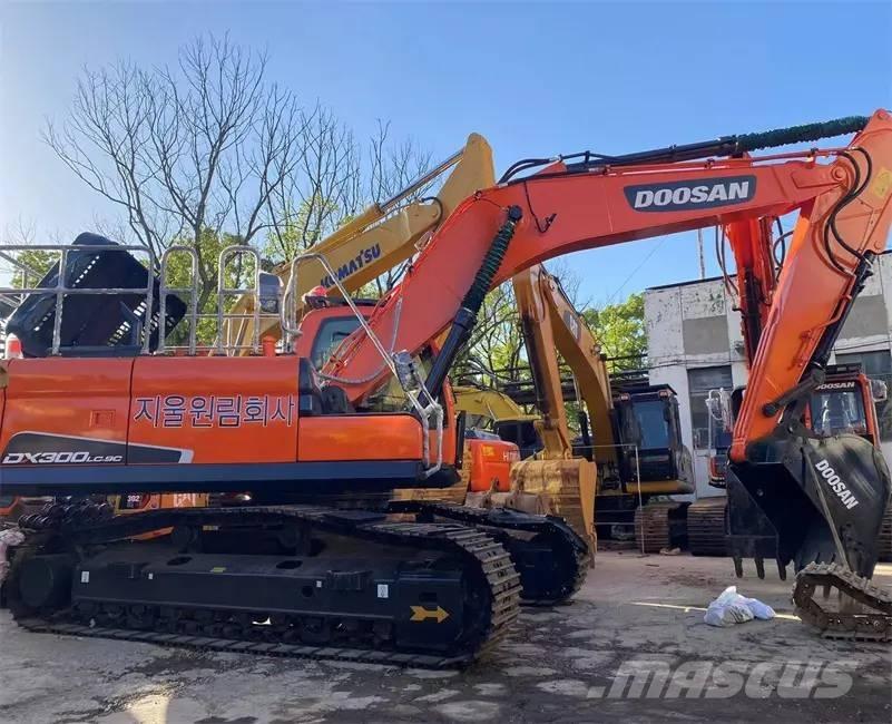 Doosan DX300LC-9C Pásová rýpadla