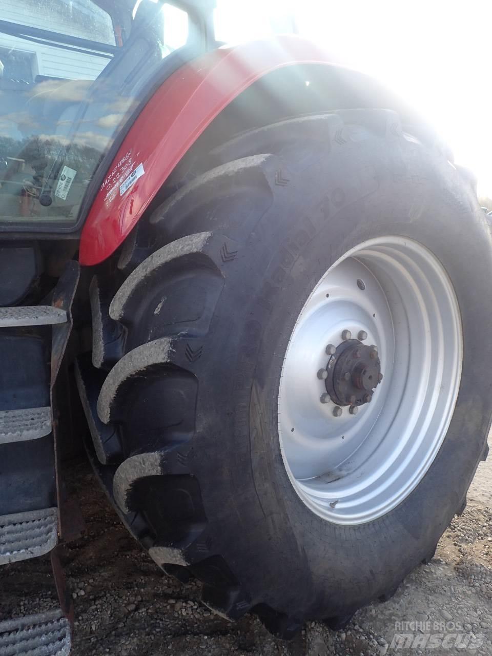 Case IH MX285 Traktory
