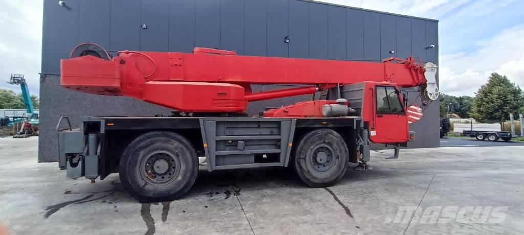 PPM ATT 400 Jeřáby pro těžký terén