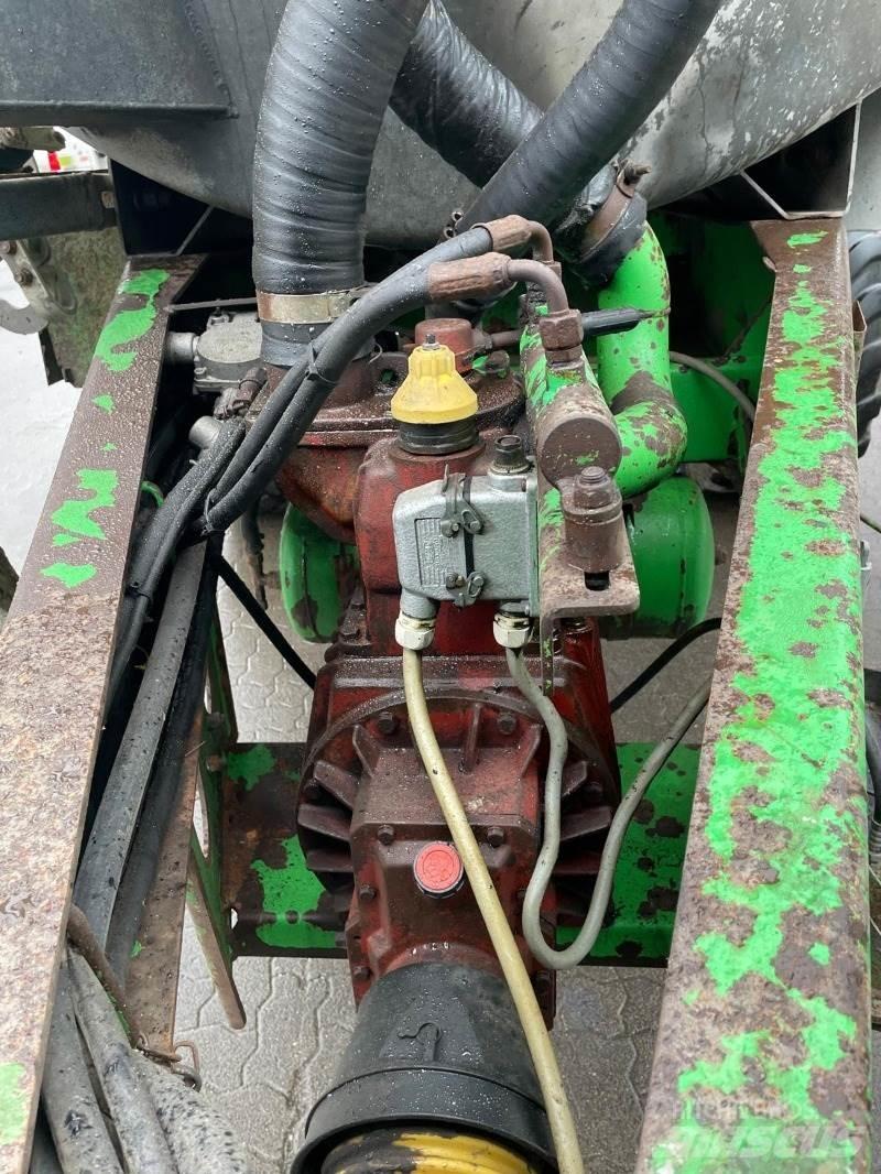 Joskin 12500 TS Rozmetadla chlévské mrvy