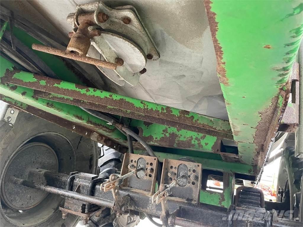Joskin 12500 TS Rozmetadla chlévské mrvy