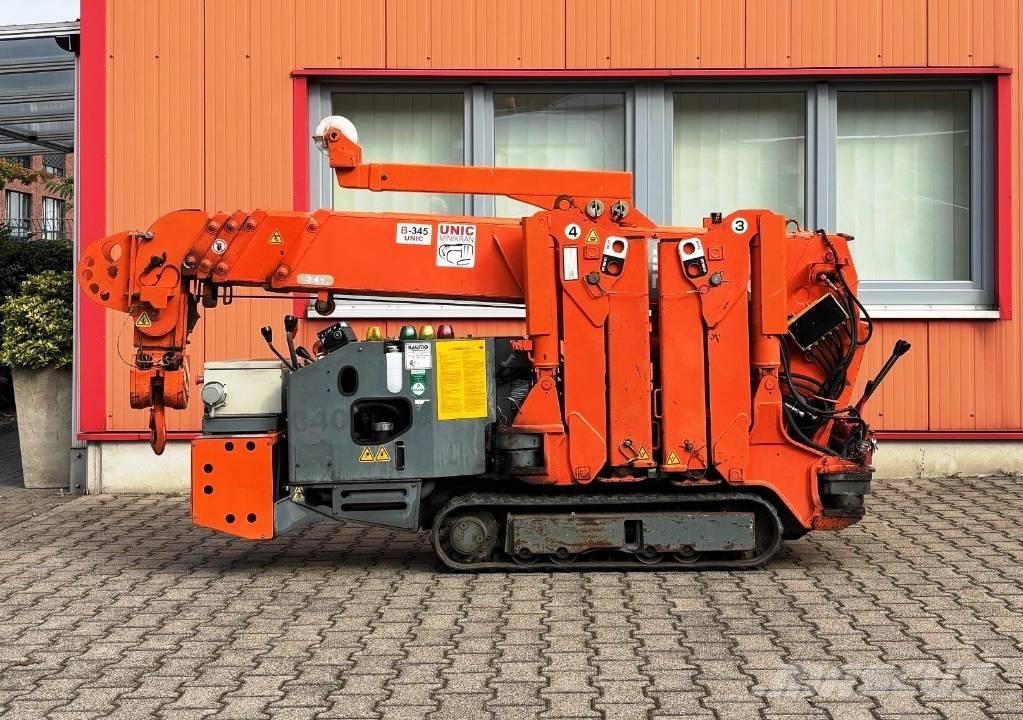 Unic B 345 Pásové jeřáby