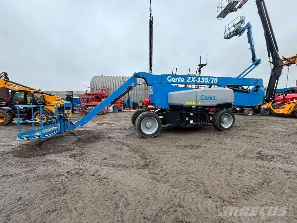 Genie ZX 135/70 Kloubové plošiny