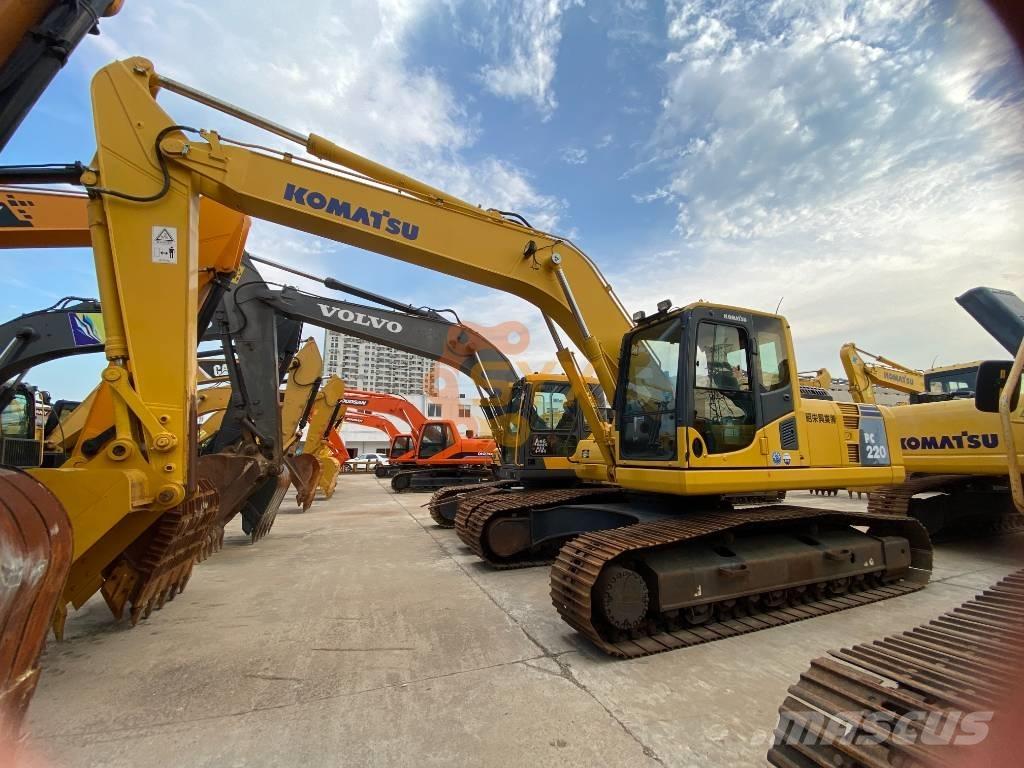Komatsu PC 220 -8N1 Pásová rýpadla
