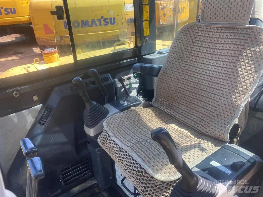 Komatsu PC56 Pásová rýpadla