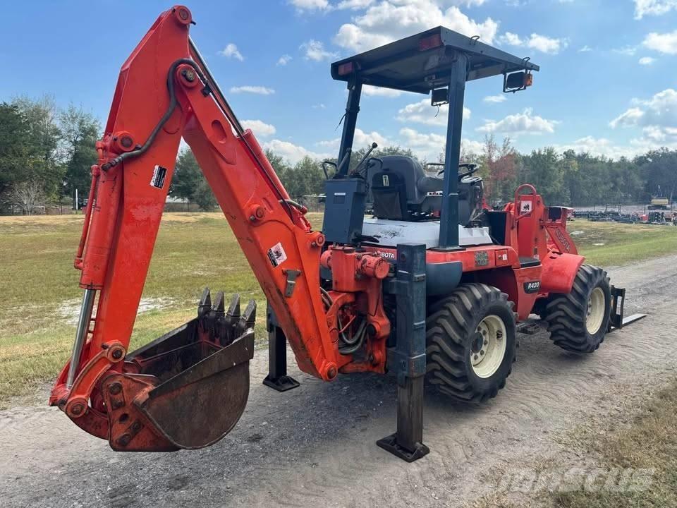Kubota R 420 Kolové nakladače