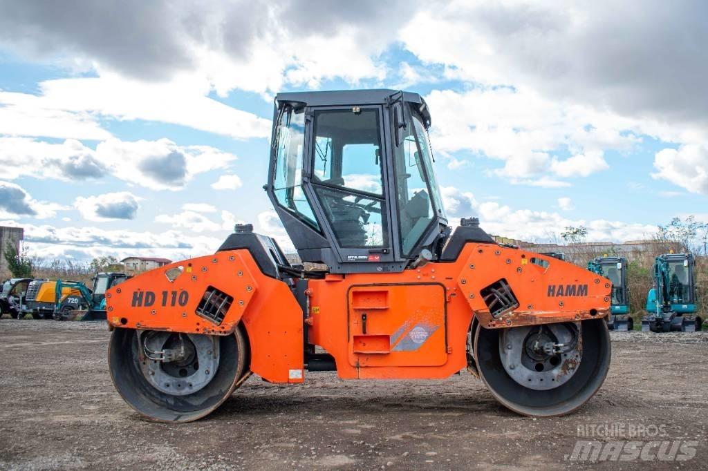 Hamm HD 110 Tandemové válce