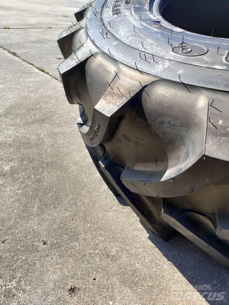 Firestone 460/70R24 Pneumatiky, kola a ráfky
