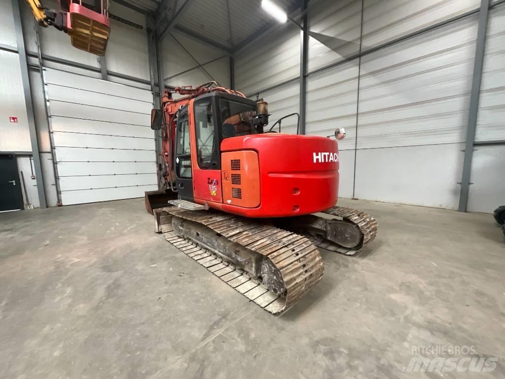 Hitachi ZX 135 US Pásová rýpadla