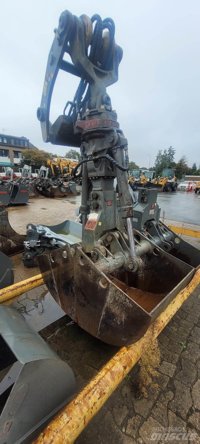 Liebherr GM 10B Doplňky