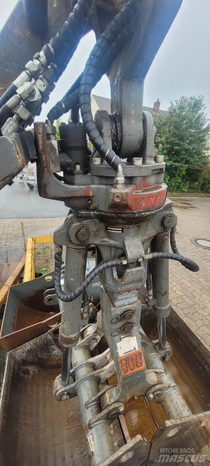 Liebherr GM 10B Doplňky