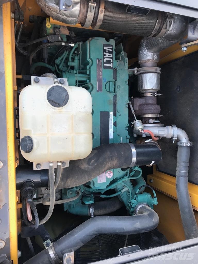 Volvo EC 250 E Pásová rýpadla