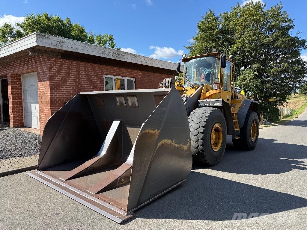 Volvo L 120 E Kolové nakladače