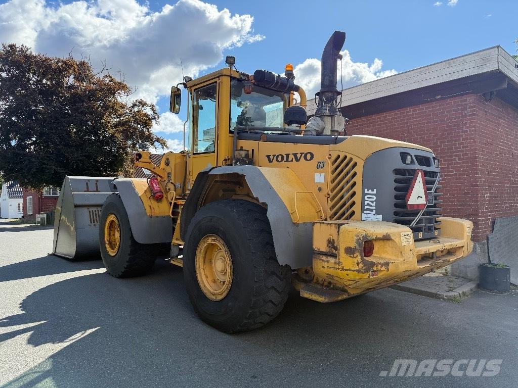 Volvo L 120 E Kolové nakladače