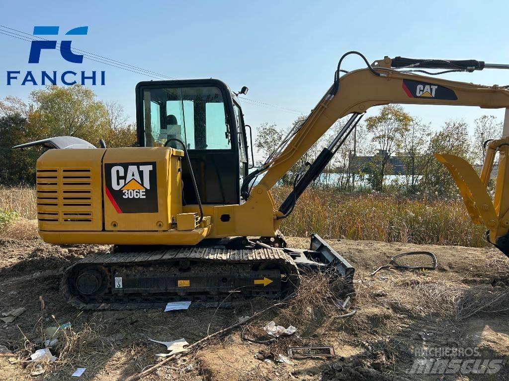 CAT 306E2 Pásová rýpadla