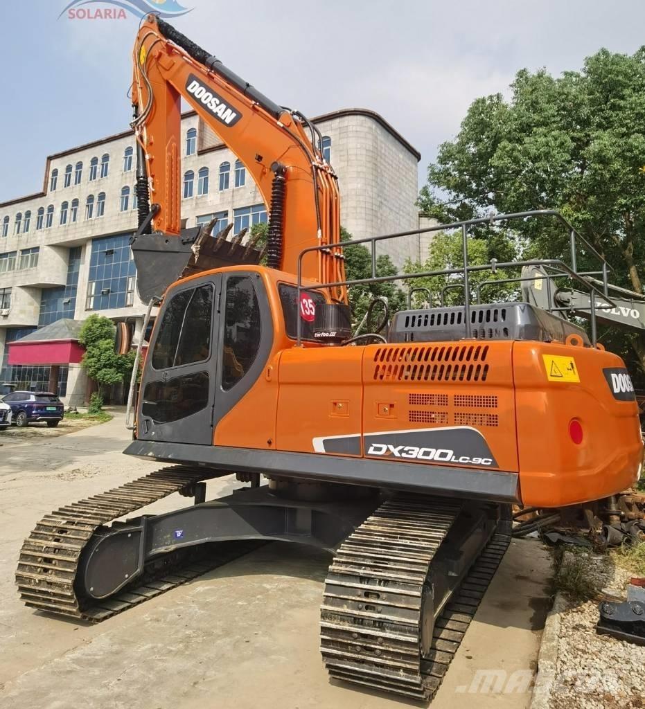 Doosan DX 300 LC Pásová rýpadla