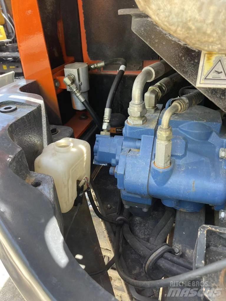 Doosan DX75 Mini rýpadla < 7t