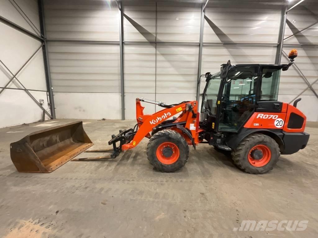 Kubota R 070 Kolové nakladače