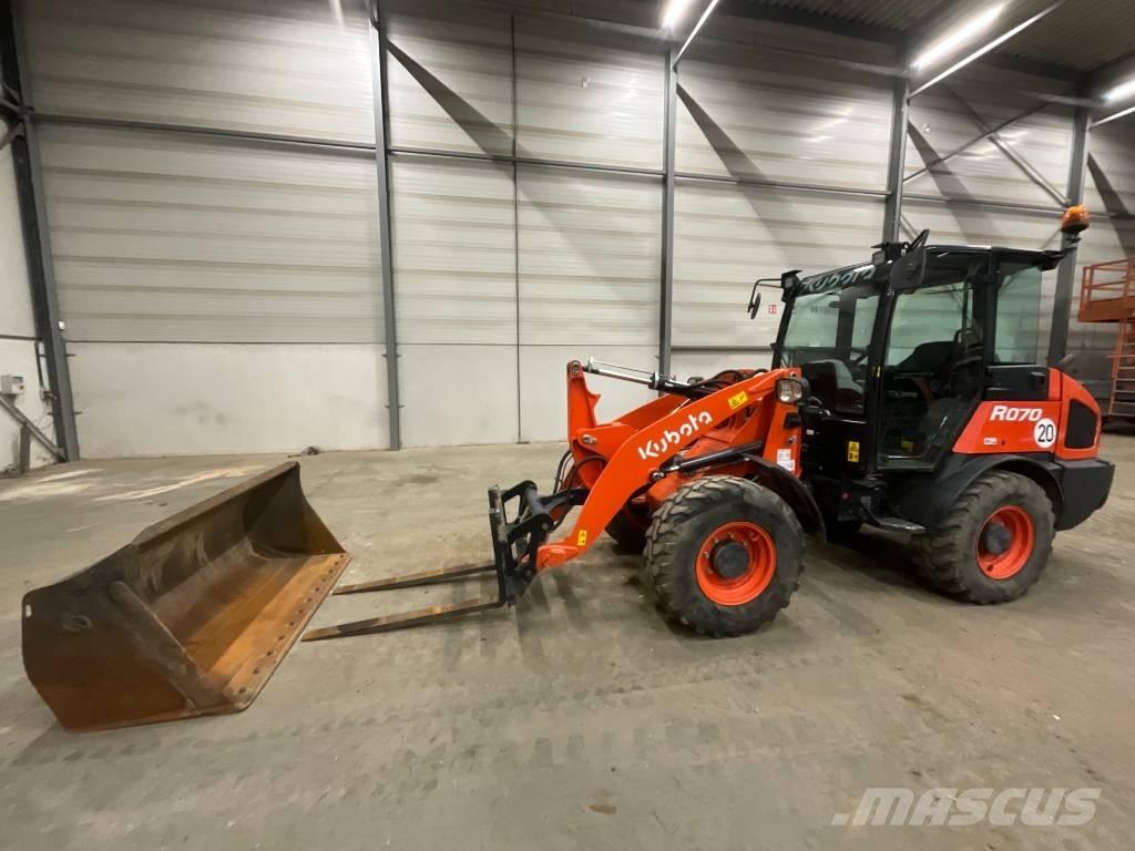 Kubota R 070 Kolové nakladače