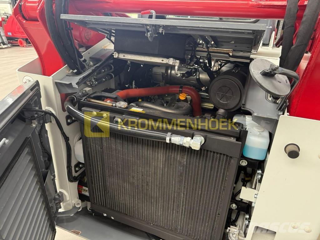 Takeuchi TL 12V-2 Smykem řízené nakladače