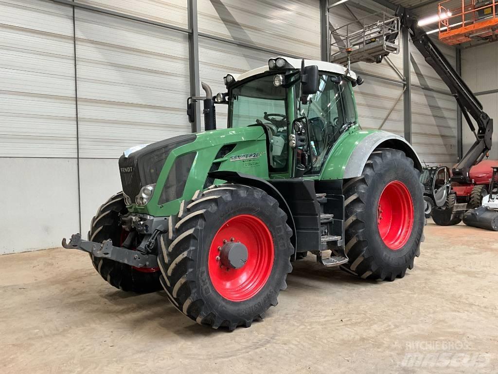 Fendt 828 Vario TMS Traktory