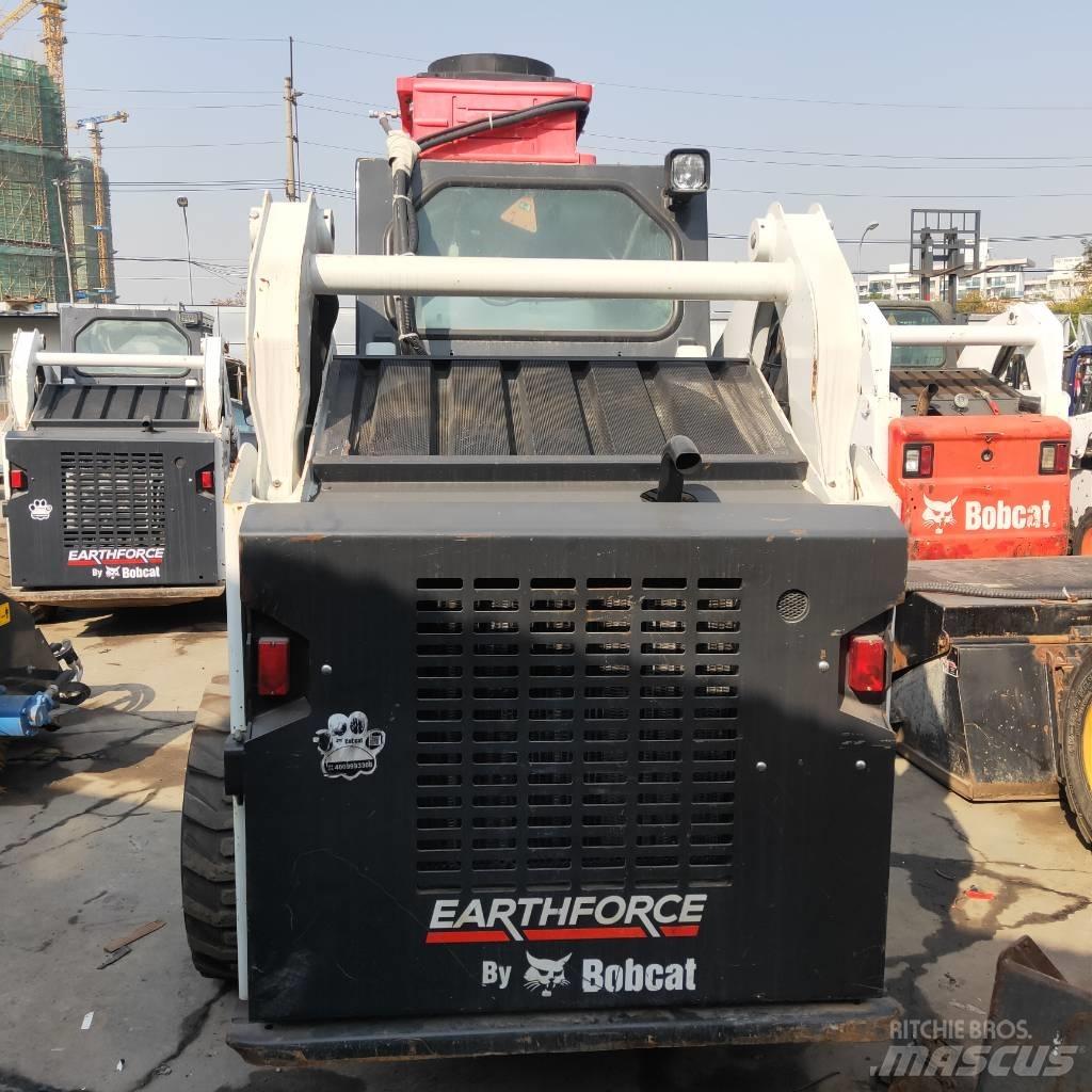 Bobcat S18 Smykem řízené nakladače