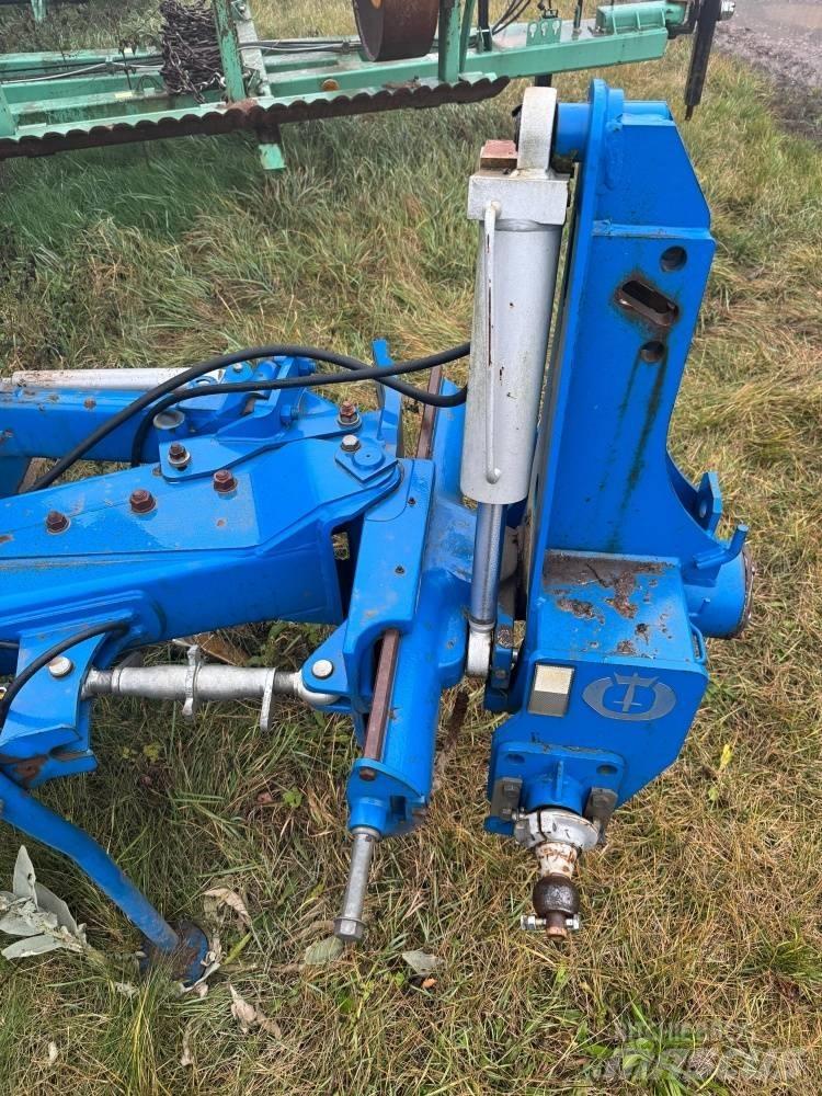 Överum 4 XL Konvenční pluh
