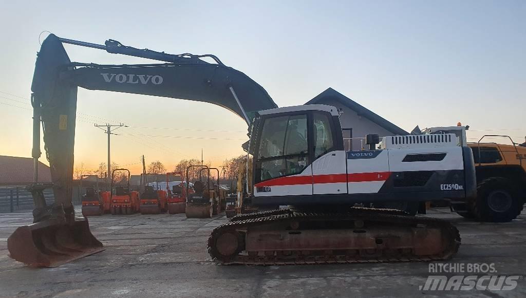 Volvo EC 250 D N L Pásová rýpadla