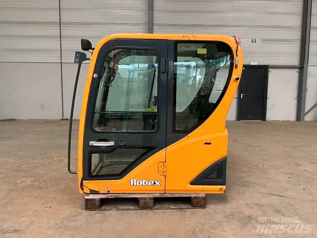 Hyundai Robex 55-9 A Kabiny a interiér
