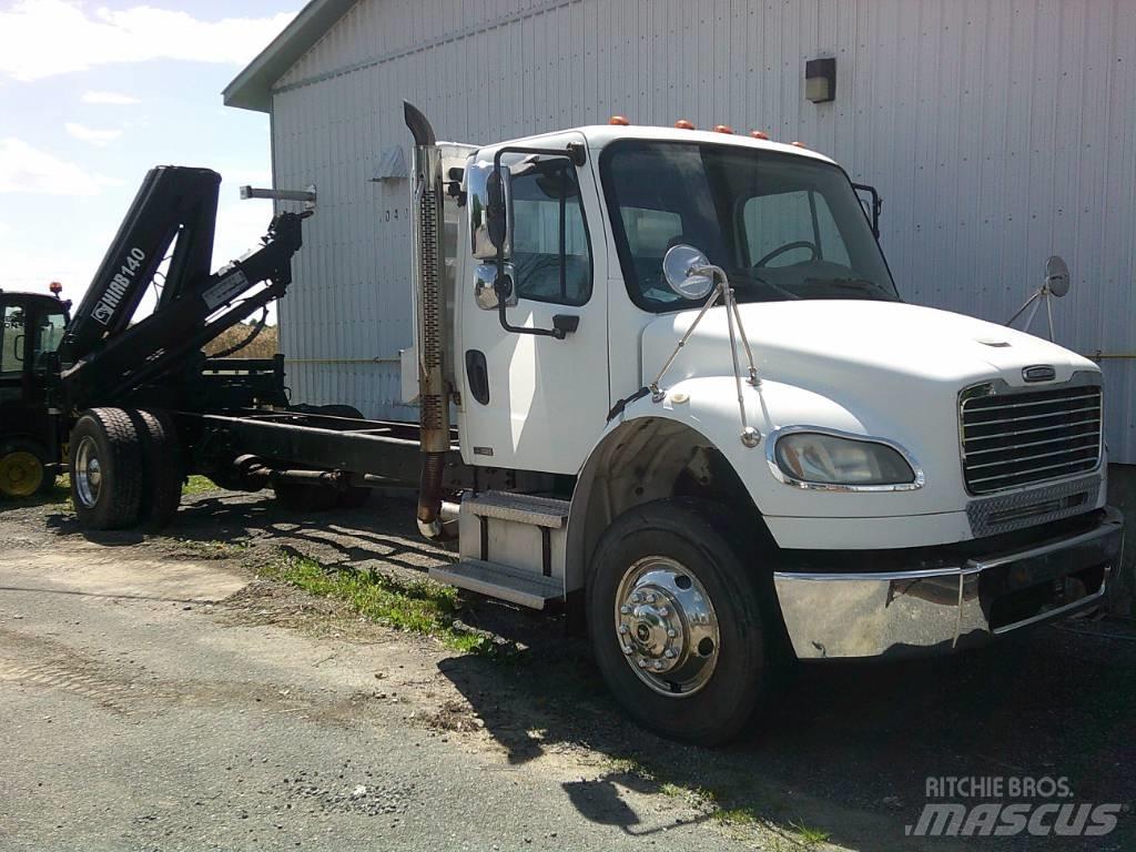 Freightliner M2 Nákladní vozidlo bez nástavby