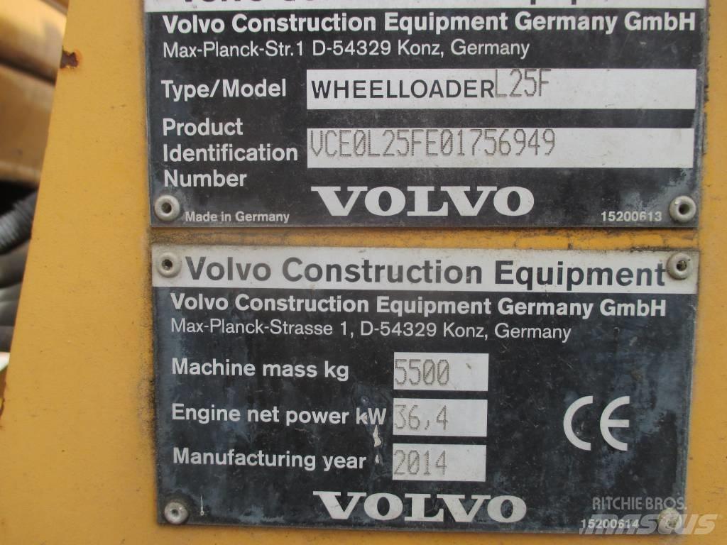 Volvo L 25 F Kolové nakladače