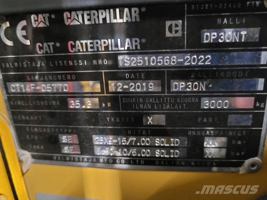 CAT DP 30 N Dieselové vozíky