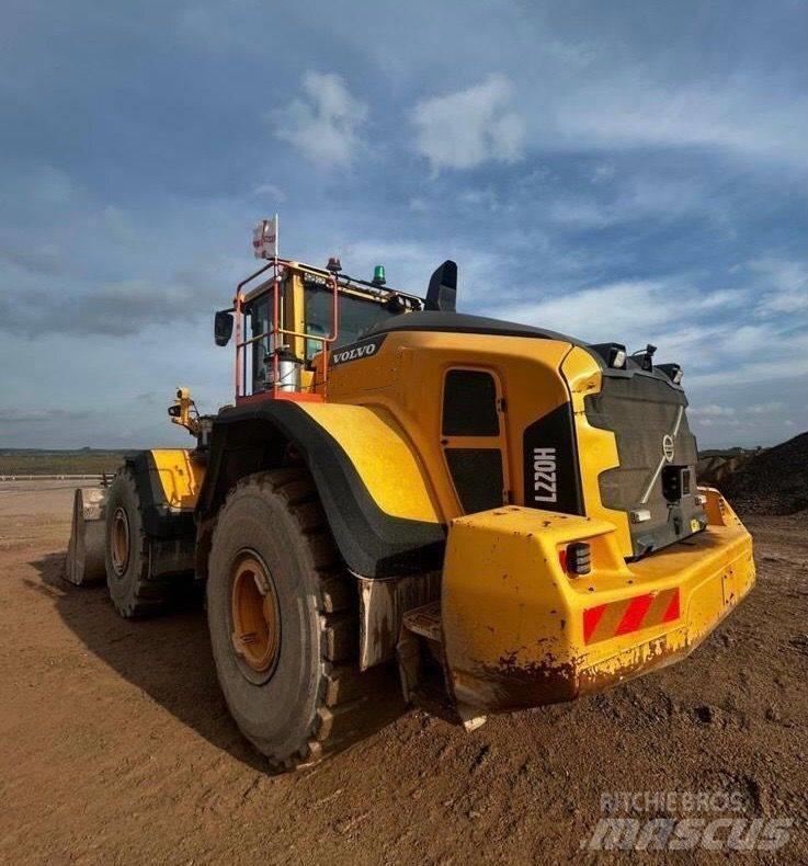 Volvo L 220 H Kolové nakladače